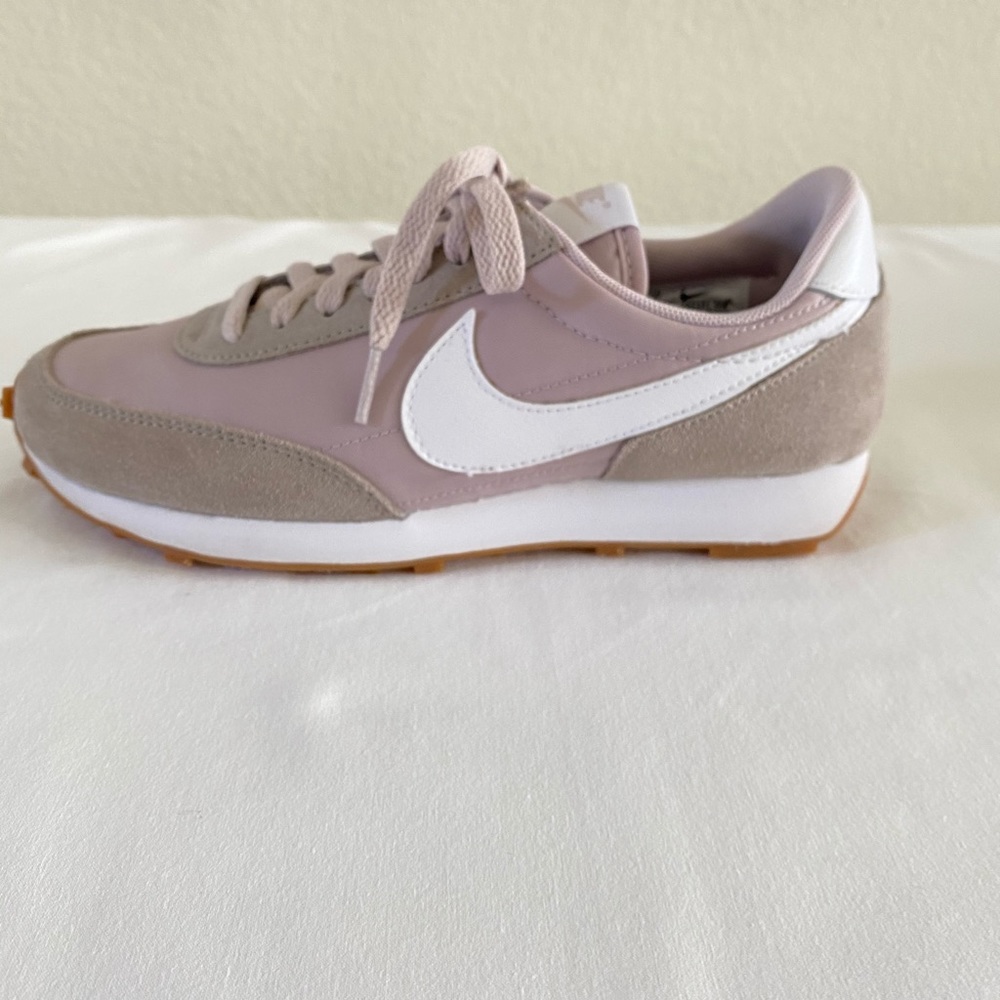 New-Nike shoes